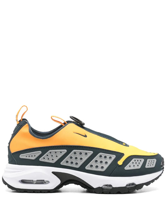 Air Max SNDR Canyon Gold and Deep Ocean